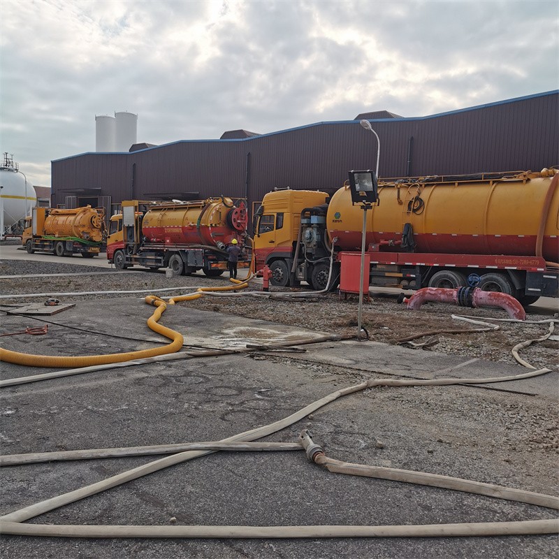 玛多污水池清理